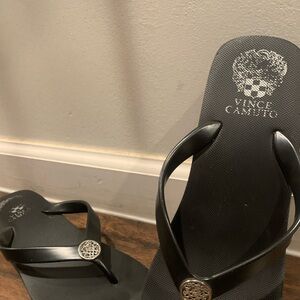 Vince Camuto Womens Black Sandals